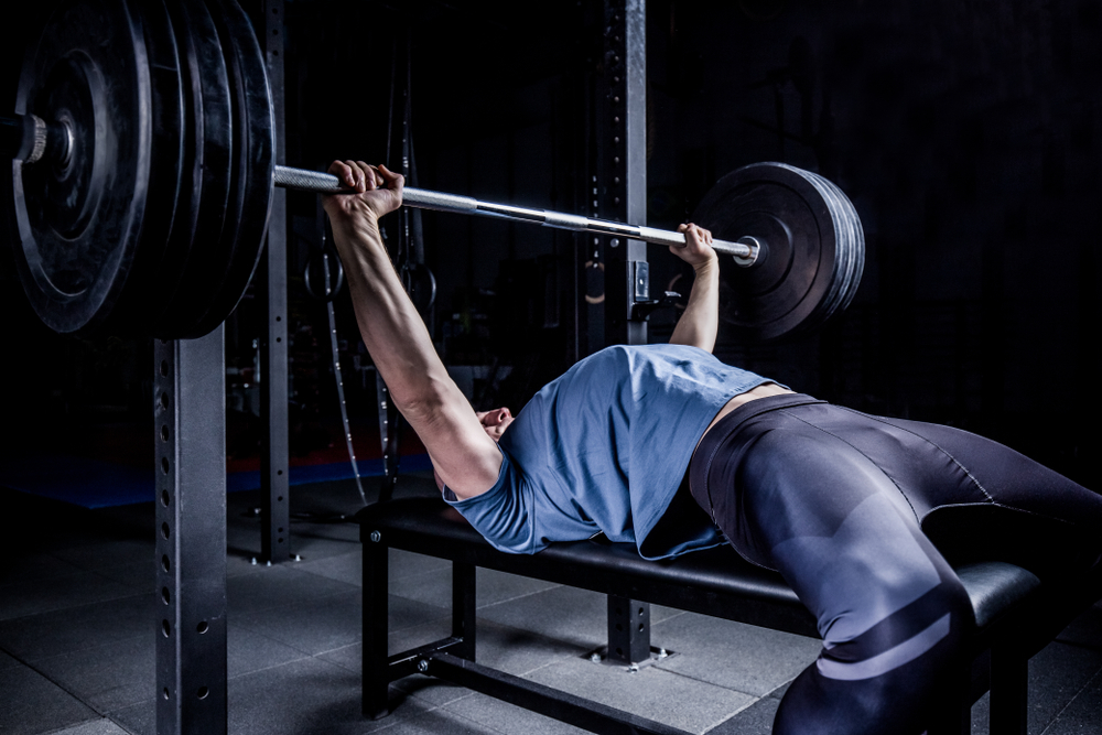 Arching your back during bench press is more natural than you think!