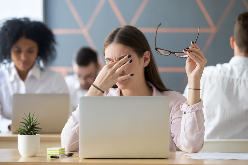 Dry eyes is popular problem if you are working with the screens