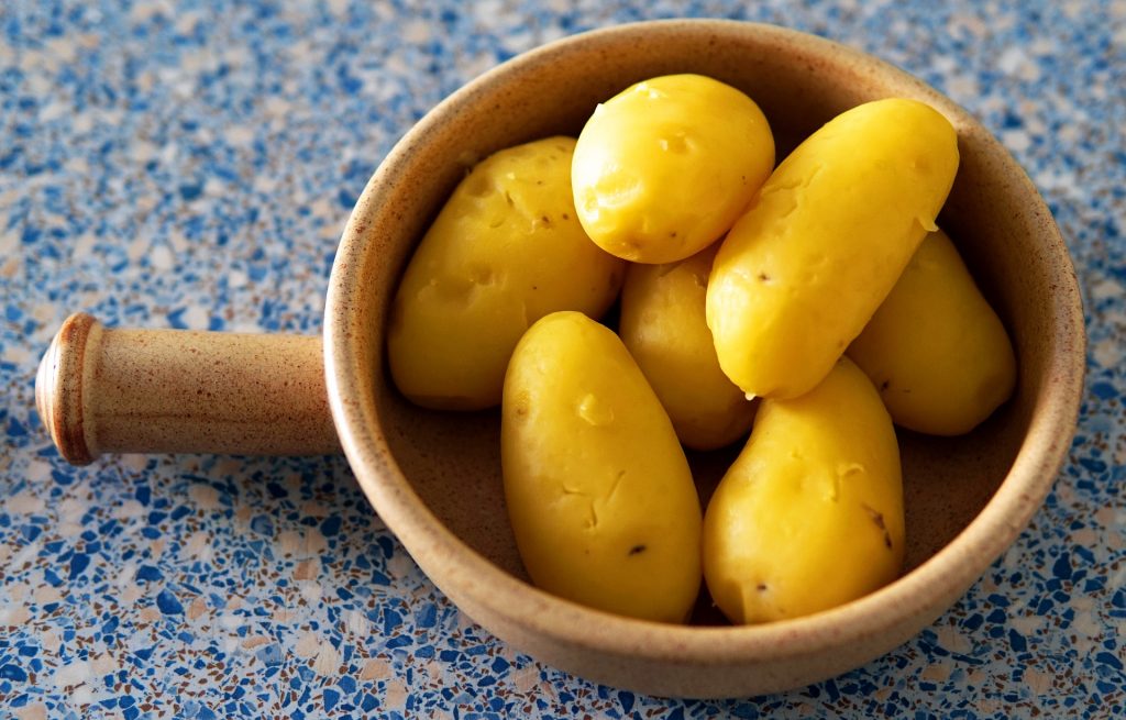 Steamed potatoes can be a great addition to any kind of dishes!